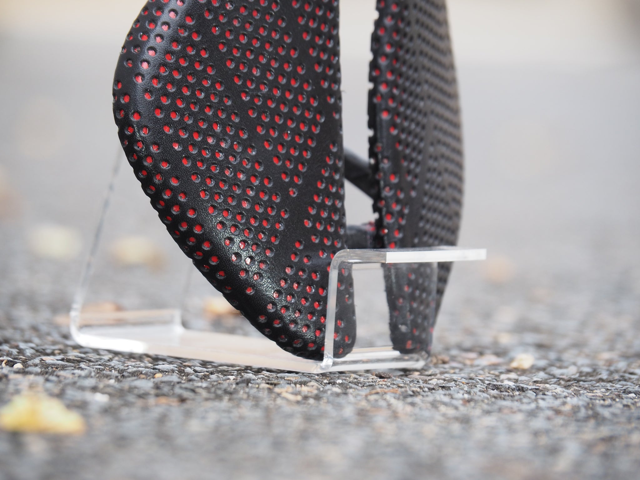 SADDLE GARDENA HERITAGE RED ALPITUDE COMPONENTS IN CARBON CYCLING SYDNEY AUSTRALIA BIKE SHOP