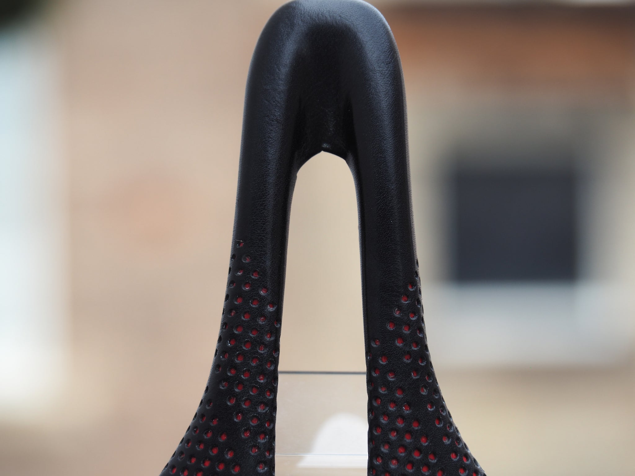 SADDLE GARDENA HERITAGE RED ALPITUDE COMPONENTS IN CARBON CYCLING SYDNEY AUSTRALIA BIKE SHOP