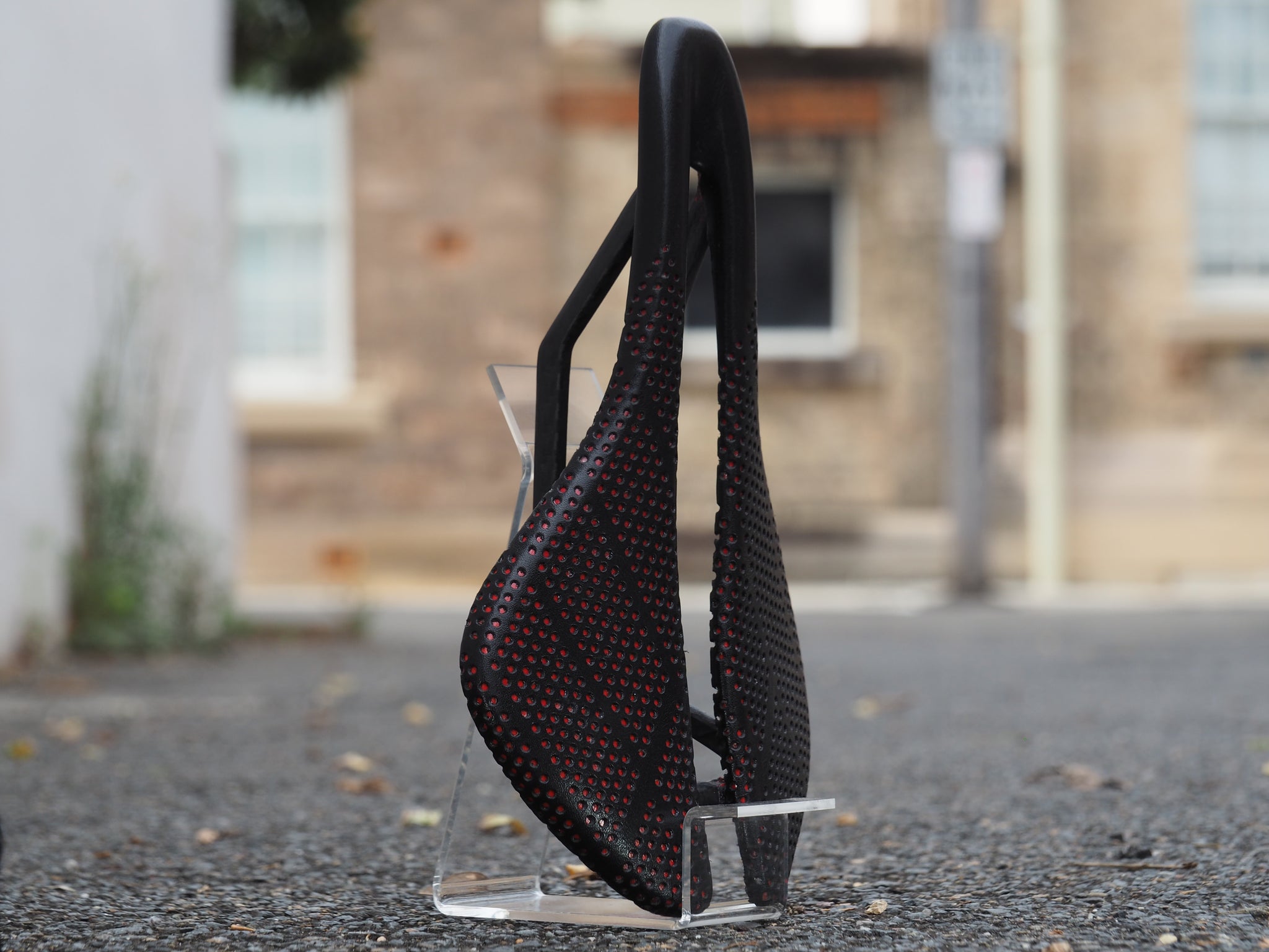 SADDLE GARDENA HERITAGE RED ALPITUDE COMPONENTS IN CARBON CYCLING SYDNEY AUSTRALIA BIKE SHOP