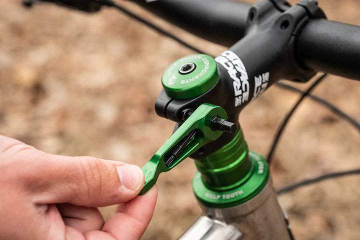 WOLF TOOTH AXLE HANDLE MULTI-TOOL BLACK CYCLING SYDNEY AUSTRALIA BIKE SHOP