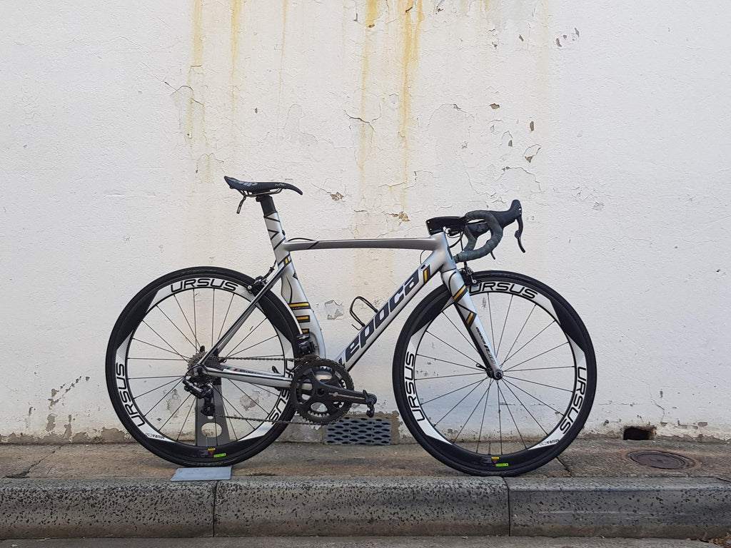 Reviewing the EPOCA R60 : Why Custom is King