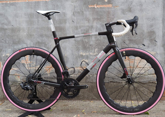 DeAnima Meraki – Handmade Italian Carbon Aero Road Bike | Chainsmith