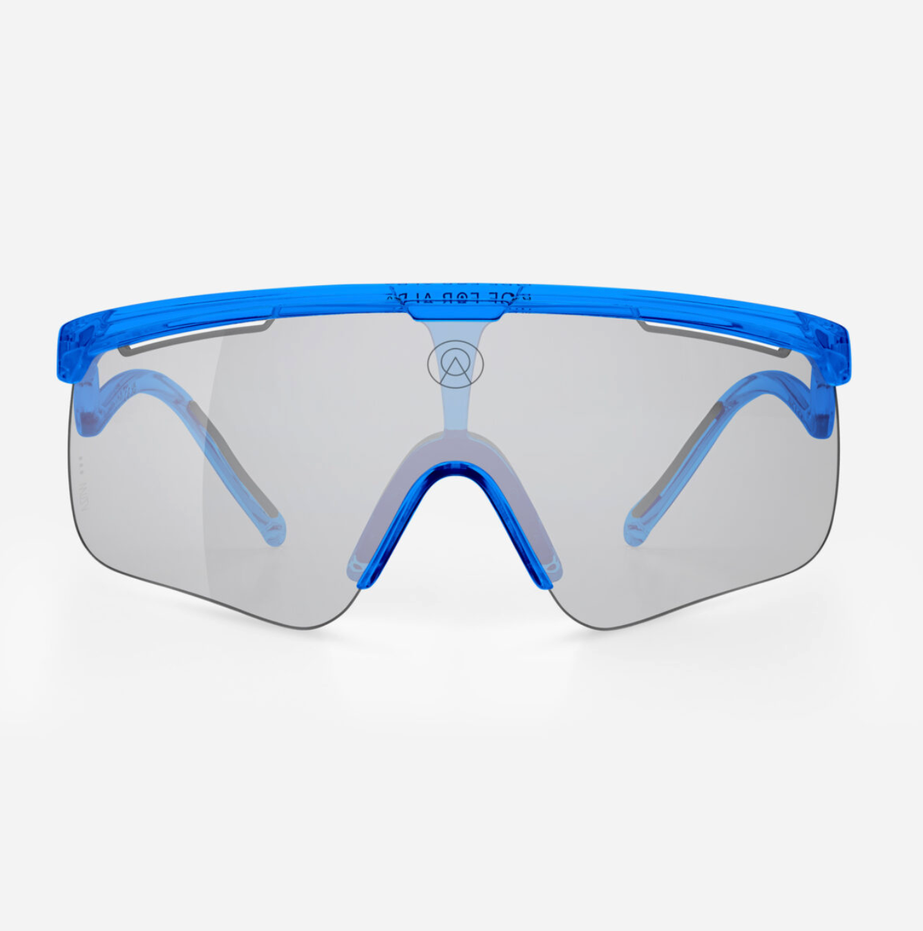 Photochromic cycling sunglasses adapting from low light to strong sun exposure during endurance riding