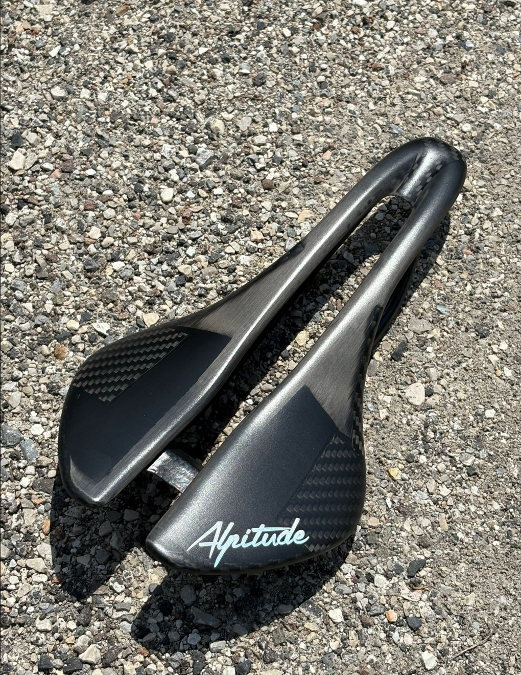 Lightweight 69g Alpitude Gardena Giro 2026 performance saddle