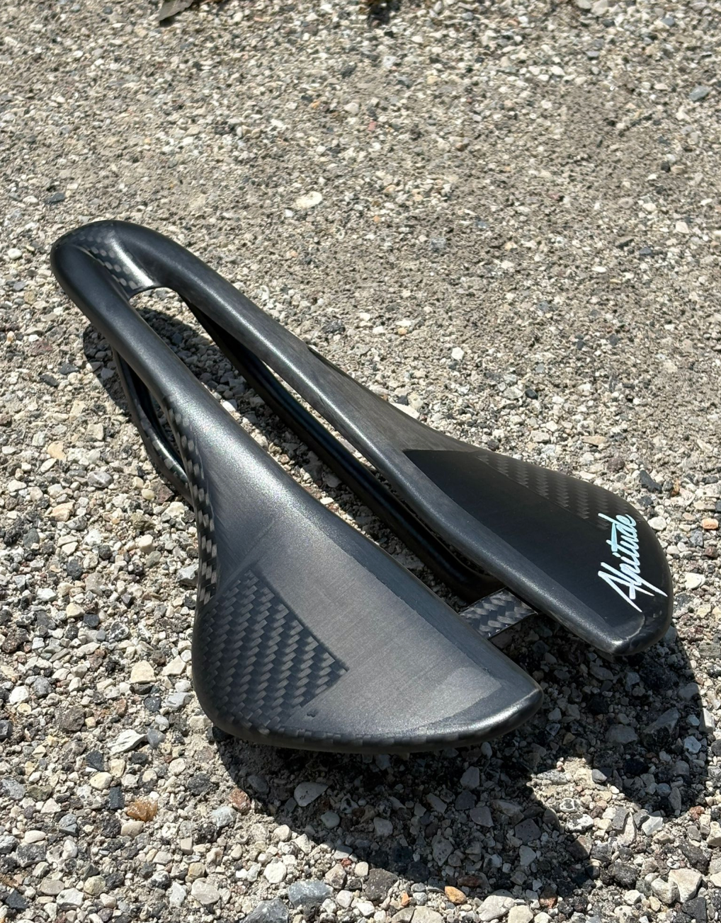 Italian-made Alpitude Gardena Giro saddle with Giro-inspired graphics