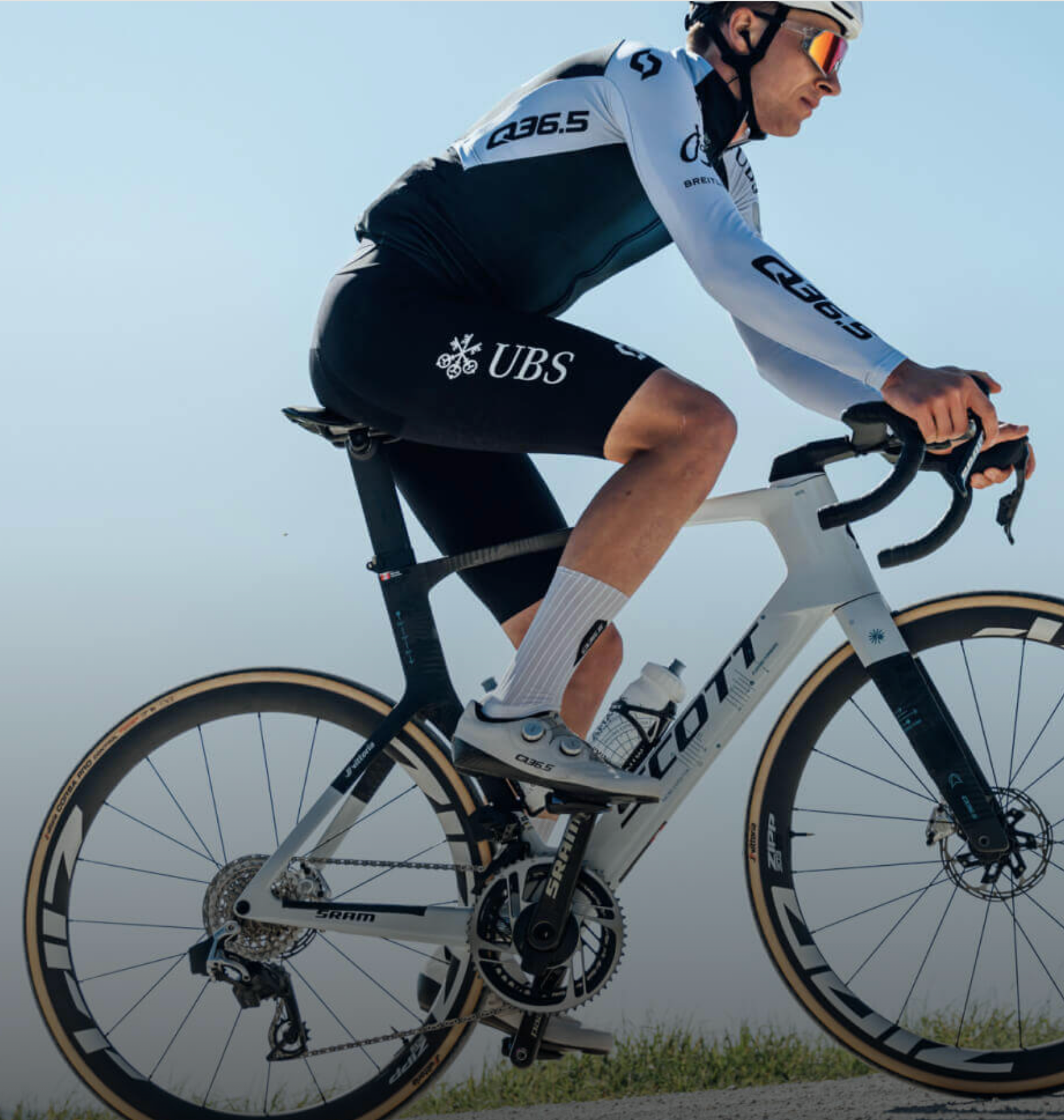 Tom Pidcock inspired Q36.5 Unique Pro road shoes, used by pro cyclists for endurance and high heat performance