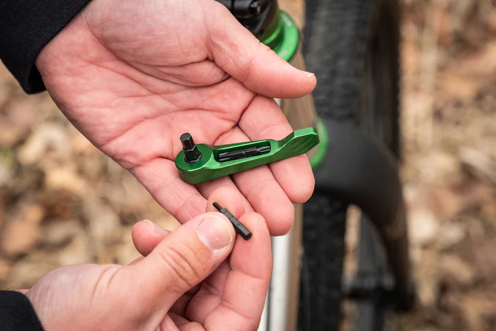 WOLF TOOTH AXLE HANDLE MULTI TOOL BLACK CHAINSMITH BIKE SHOP
